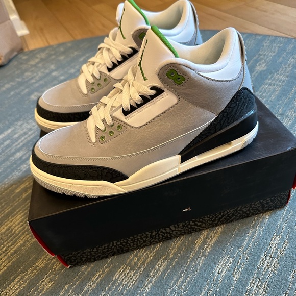 Jordan 3 Retro color Chlorophyll size 9 - Picture 6 of 13